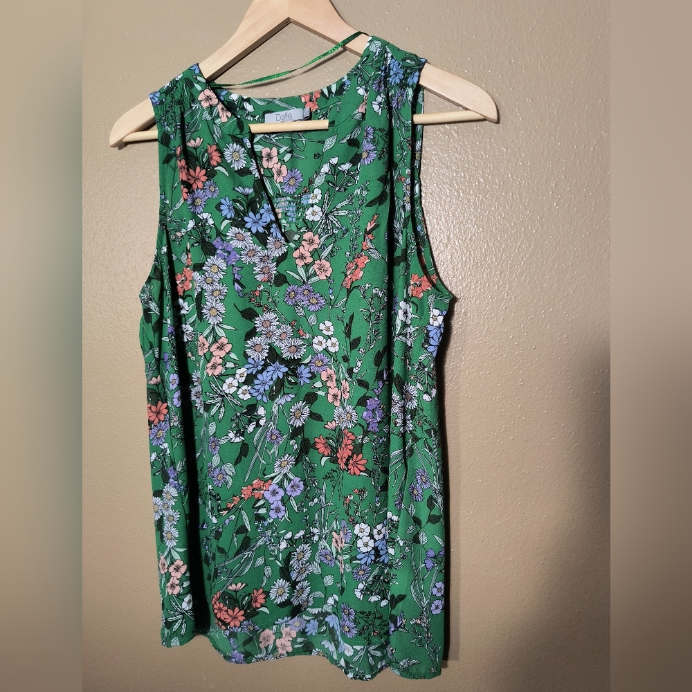 Floral Green Sleeveless Top